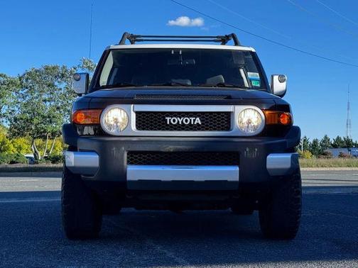 2013 Toyota FJ Cruiser Base