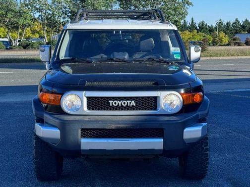 2013 Toyota FJ Cruiser Base