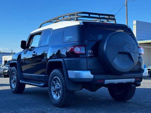 2013 Toyota FJ Cruiser Base