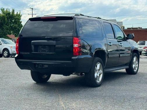 Black 2014 Chevrolet Suburban 1500 LT