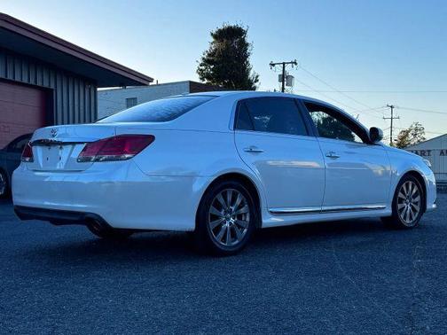 2011 Toyota Avalon Limited