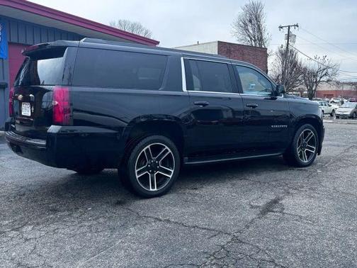 2017 Chevrolet Suburban LS