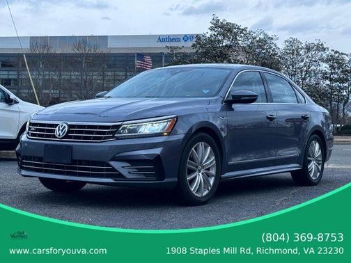 Platinum Gray Metallic 2019 Volkswagen Passat 2.0T SE R-Line