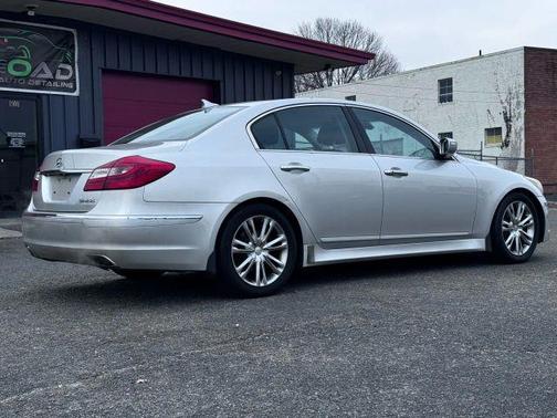 2012 Hyundai Genesis 3.8