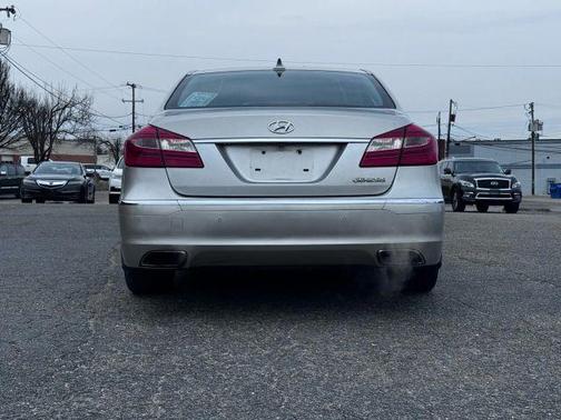 2012 Hyundai Genesis 3.8