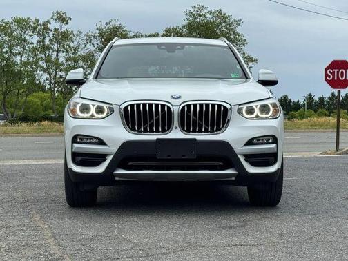 White 2018 BMW X3 xDrive30i