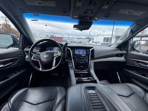 2018 Cadillac Escalade ESV Premium Luxury