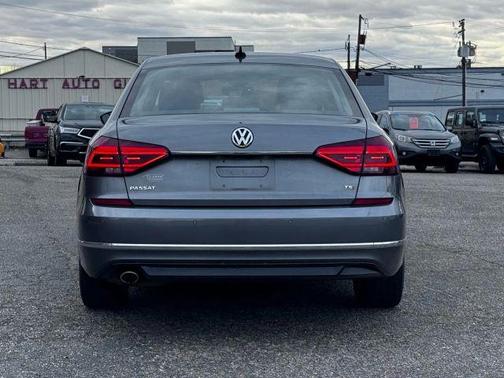 2019 Volkswagen Passat 2.0T SE R-Line