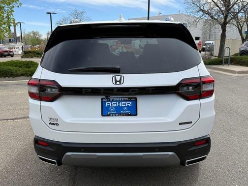 Platinum White Pearl 2026 Honda Pilot Touring S
