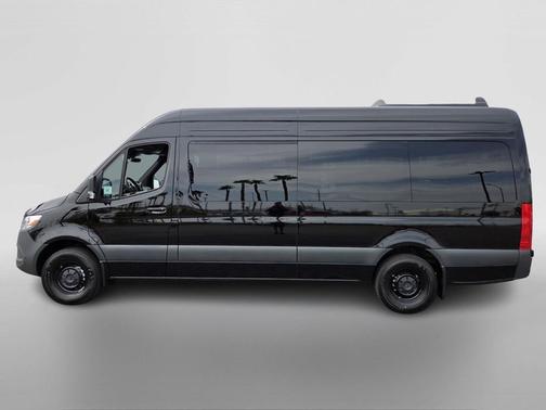 2025 Mercedes-Benz Sprinter 2500 Standard Roof