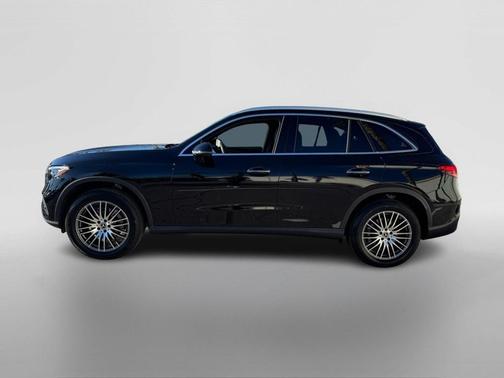 2025 Mercedes-Benz GLC 300 Base