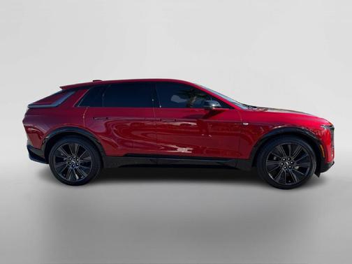 2025 Cadillac LYRIQ Sport