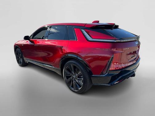 2025 Cadillac LYRIQ Sport