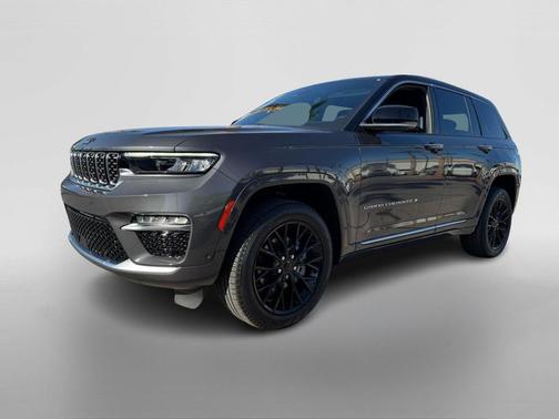 2022 Jeep Grand Cherokee Summit