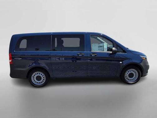 2023 Mercedes-Benz Metris Base