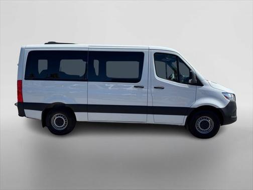 2023 Mercedes-Benz Sprinter 2500 144 WB Standard Roof Passenger