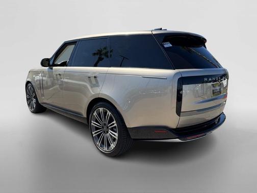 2023 Land Rover Range Rover P400 SE