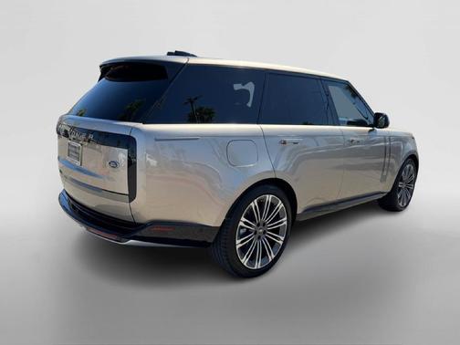 2023 Land Rover Range Rover P400 SE