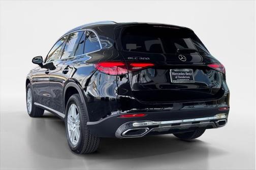 2025 Mercedes-Benz GLC 300 Base