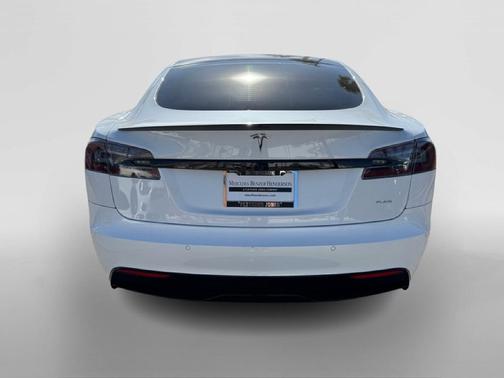 2022 Tesla Model S Plaid
