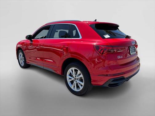 2022 Audi Q3 45 S line Premium