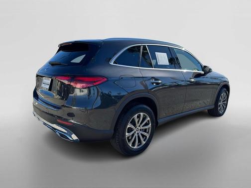 2025 Mercedes-Benz GLC 300 Base