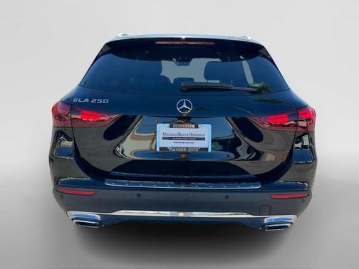 2025 Mercedes-Benz GLA 250 Base