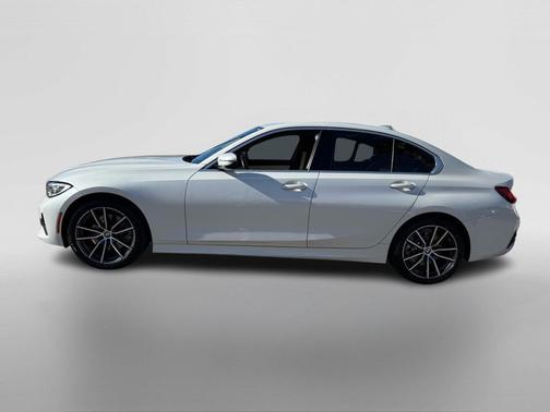 2019 BMW 330 i
