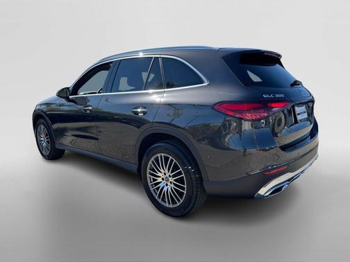 2025 Mercedes-Benz GLC 300 Base