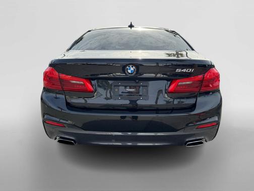 2019 BMW 540 i