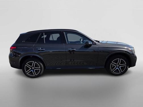 2026 Mercedes-Benz GLC 300 Base 4MATIC