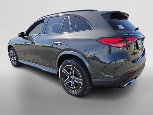 2026 Mercedes-Benz GLC 300 Base 4MATIC