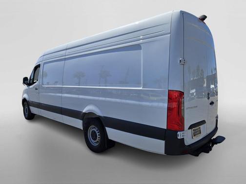 2025 Mercedes-Benz Sprinter 2500 Standard Roof