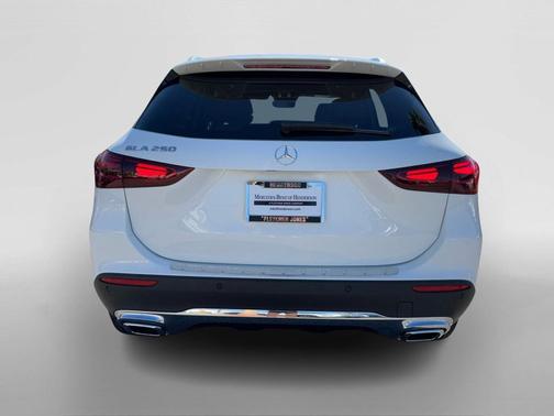 2025 Mercedes-Benz GLA 250 Base