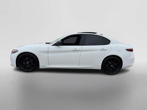 2019 Alfa Romeo Giulia Base
