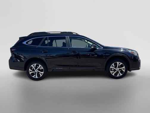 Crystal Black Silica 2022 Subaru Outback Limited