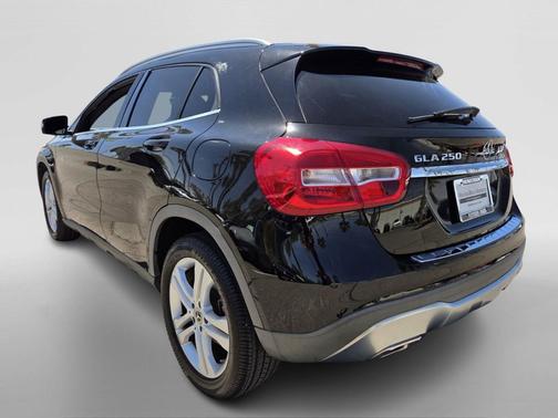 Midnight Black 2019 Mercedes-Benz GLA 250 Base