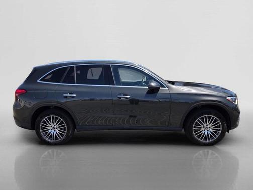 Graphite Gray Metallic 2023 Mercedes-Benz GLC 300 Base