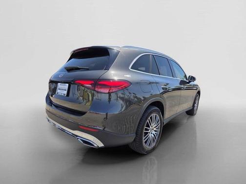 Graphite Gray Metallic 2023 Mercedes-Benz GLC 300 Base