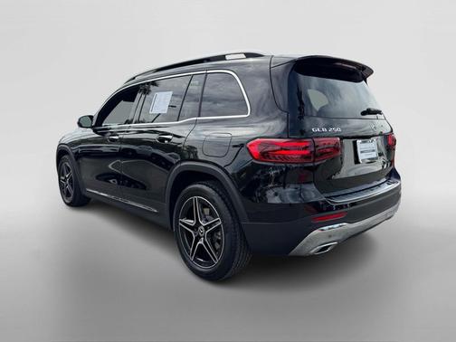 Midnight Black 2026 Mercedes-Benz GLB 250 Base