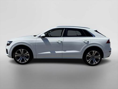 2021 Audi Q8 55 Premium Plus