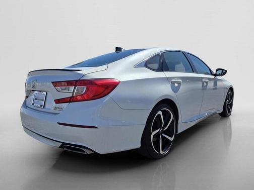 White 2022 Honda Accord Sport SE
