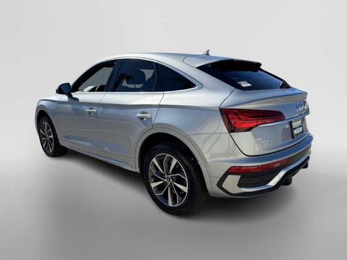 2022 Audi Q5 45 S line Premium Plus