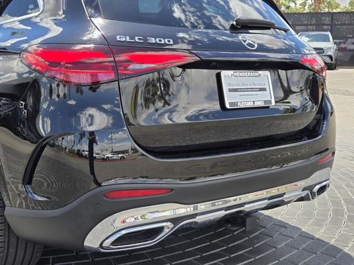 Obsidian Black Metallic 2024 Mercedes-Benz GLC 300 Base 4MATIC