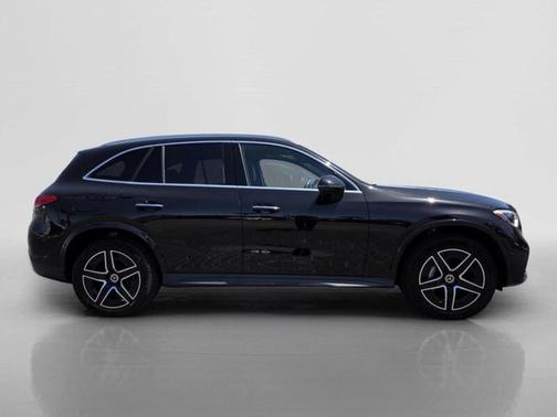 Obsidian Black Metallic 2024 Mercedes-Benz GLC 300 Base 4MATIC