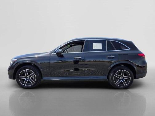 Obsidian Black Metallic 2024 Mercedes-Benz GLC 300 Base 4MATIC