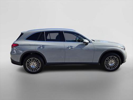 2025 Mercedes-Benz GLC 300 Base