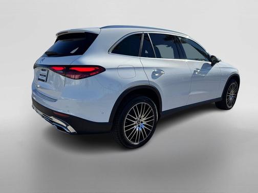 2026 Mercedes-Benz GLC 300 Base