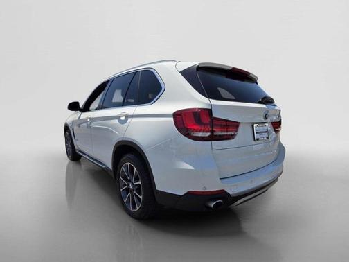 White 2017 BMW X5 xDrive35i