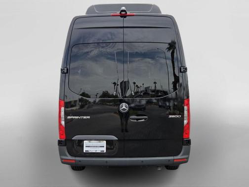 2025 Mercedes-Benz Sprinter 2500 Standard Roof